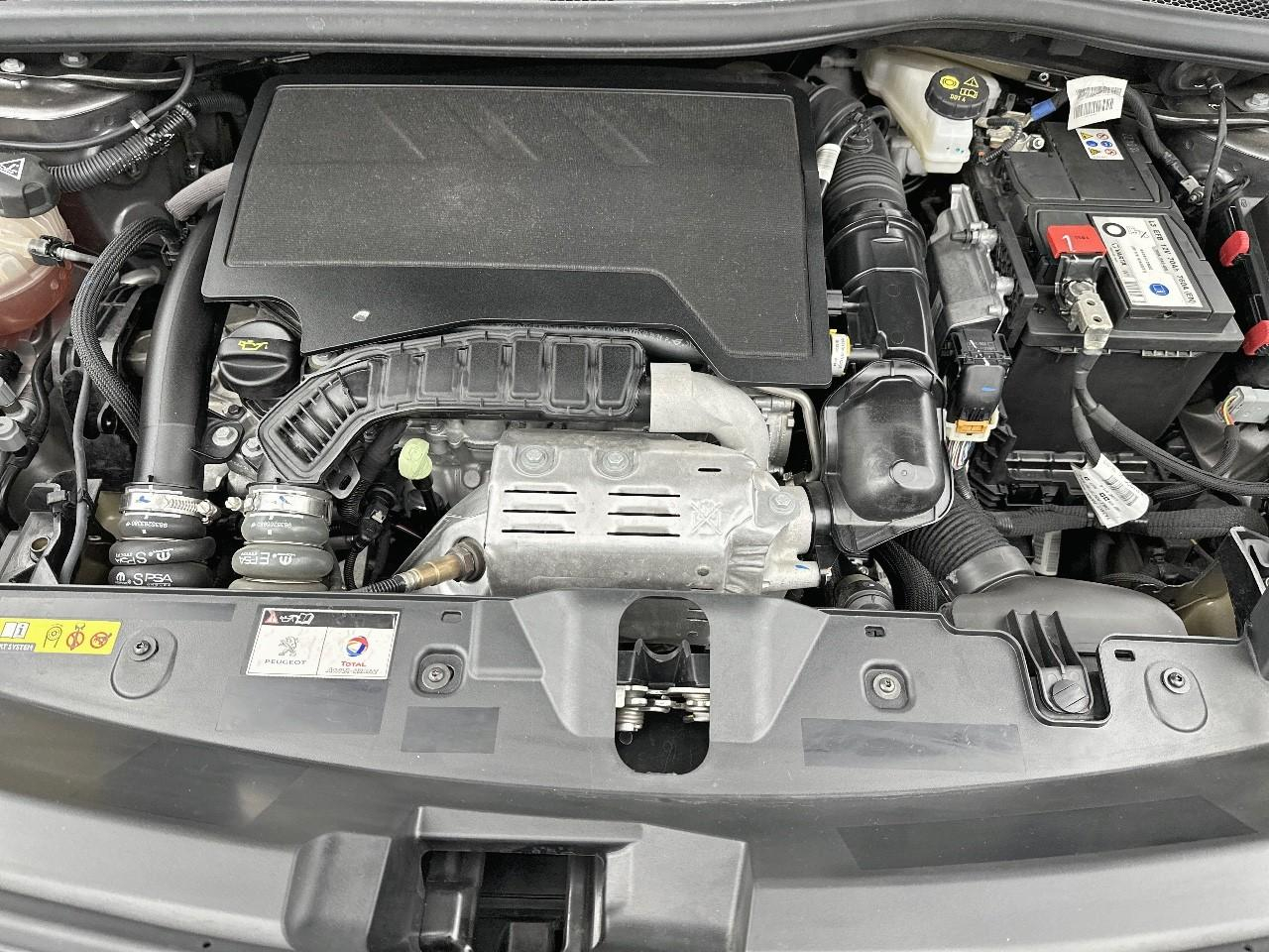 Peugeot 2008 puretech 130 s&s eat8 style — photo 13
