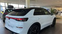 Volkswagen T-Roc 1.5 eTSI 150ch R-Line DSG7 — photo 13
