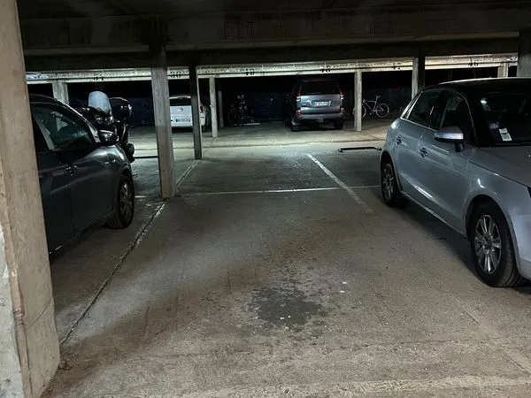 À vendre - 2 places de parking en sous-sol sécurisé - Boulogne-Billancourt