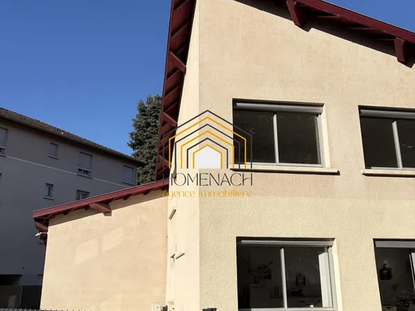 Appartement T3 - 88 m² Carrez Lumineux avec parking