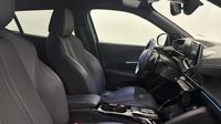 Peugeot 2008 1.2 PureTech 130ch S&S GT EAT8 — photo 15