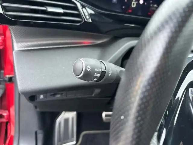 Peugeot 308 bluehdi 130ch s&amp;s eat8 — photo 21