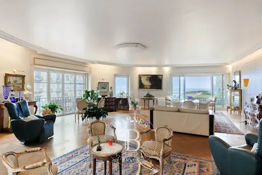 Appartement 4 pièces 164 m²