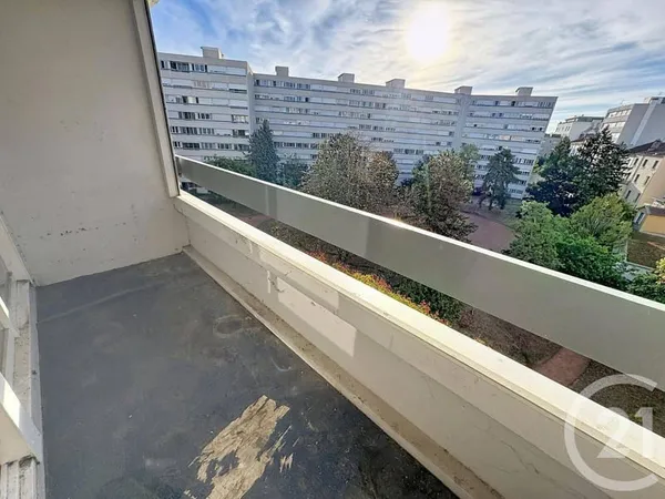 Appartement 4 pièces 82 m²