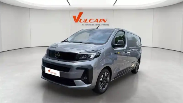 Opel Vivaro fgn sportive diesel 180 ch m automatique — photo 2
