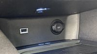 Peugeot 3008 HYBRID4 300ch GT e-EAT8 — photo 16