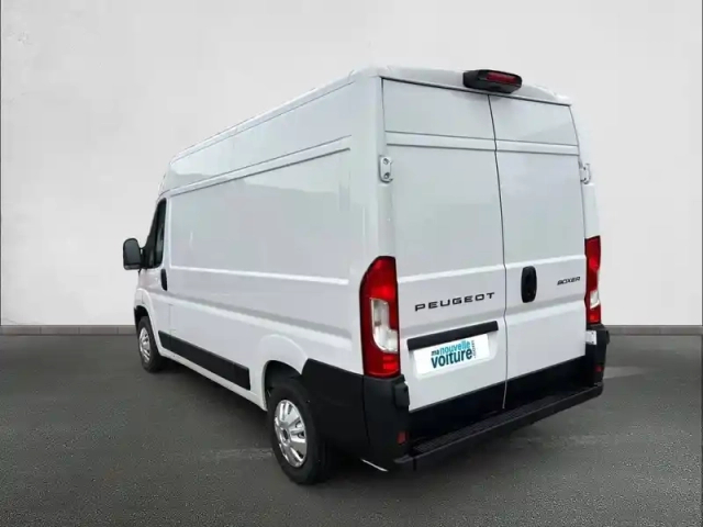 Peugeot Boxer fourgon tole 3.3 t l2h2 bluehdi 140 s&amp;s bvm6 — photo 27
