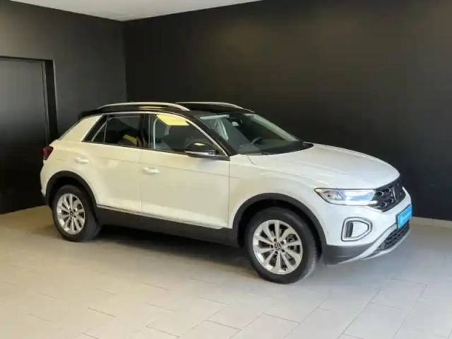 Volkswagen T-Roc 1.5 tsi evo 150ch style dsg7 — photo 8