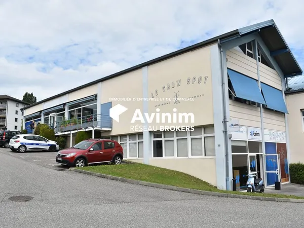 Local d'activité 278 m²
