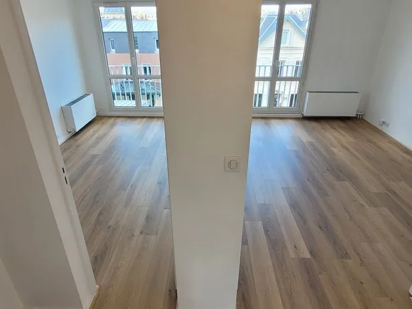 Appartement centre ville 45 m² avec place de parking privée Chambre, Salon, cuisine, salle de bain, 