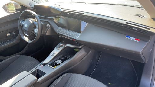 Peugeot 308 1.2 PureTech 130 EAT8 - Business – 2023 – 15167 km – Essence – Boîte Automatique — photo 22