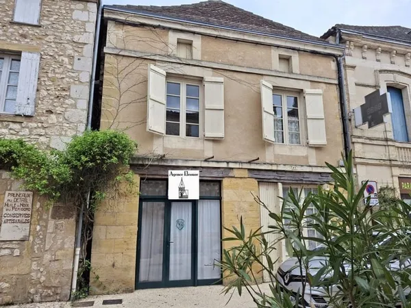 Grande maison de village