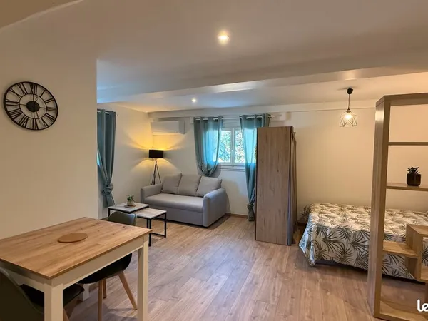 Loue T1 bis 30m2 meublé et climatisé