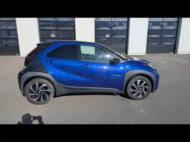 Toyota Aygo X 1.0 vvt-i 72ch design my24 — photo 6