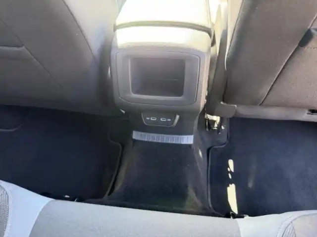 Volkswagen T-Cross 1.0 tsi 110ch style — photo 14