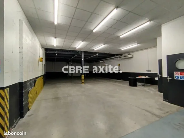 Local commercial 375 m² EPAGNY METZ TESSY