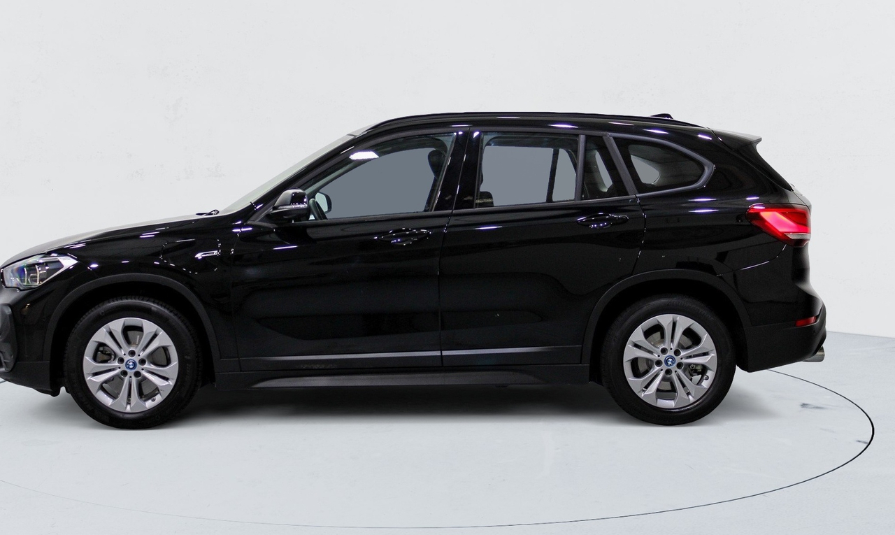 BMW X1 — photo 2