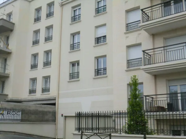 Stationnement Location Rosny-sous-Bois   110€