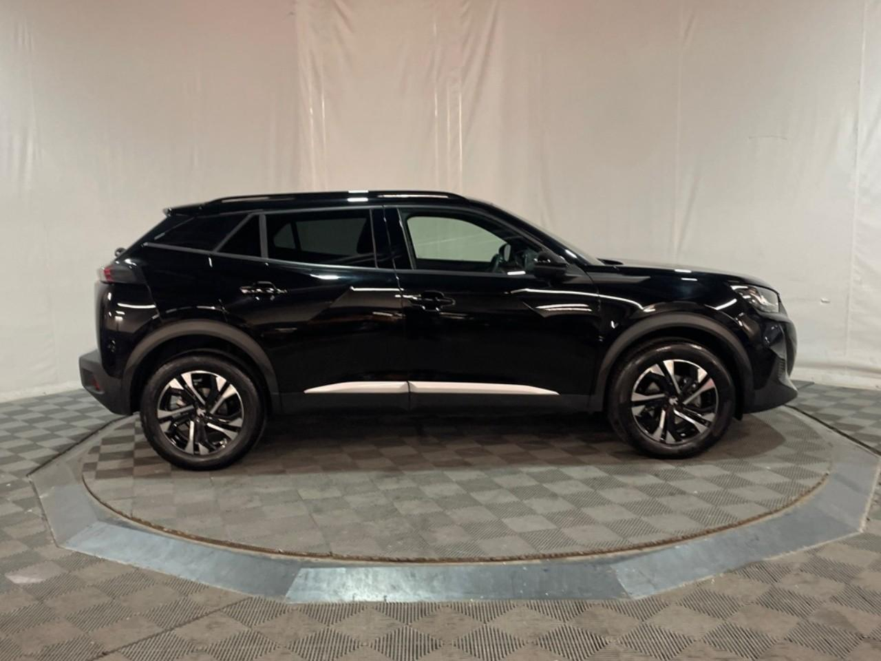 Peugeot 2008 puretech 100 s&s bvm6 allure pack — photo 6