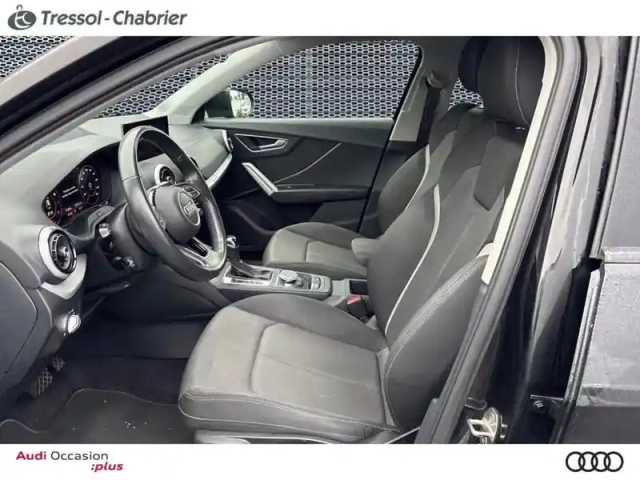 Audi Q2 35 tdi 150 s tronic 7 s line — photo 9