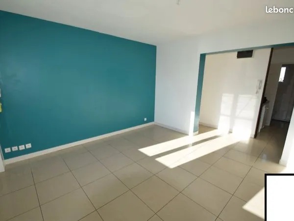 Location appartement 3 pièces 42m2