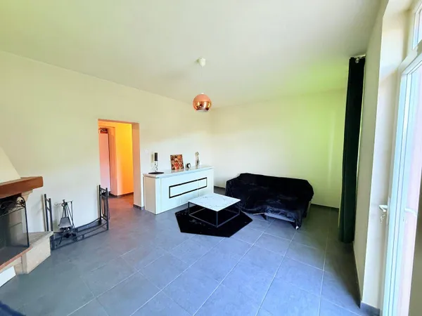 Maison 10 pièces 235 m²