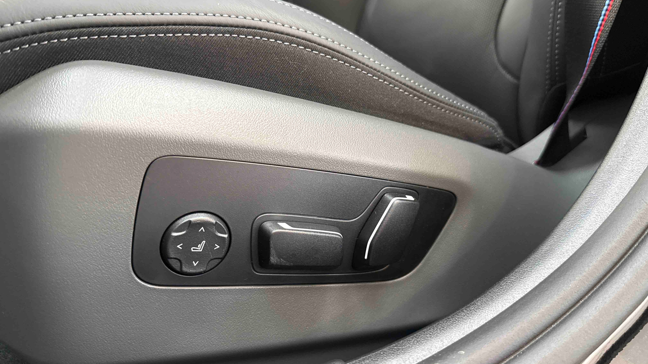 BMW 550e xDrive PHEV 489 ch BVA8 — photo 35