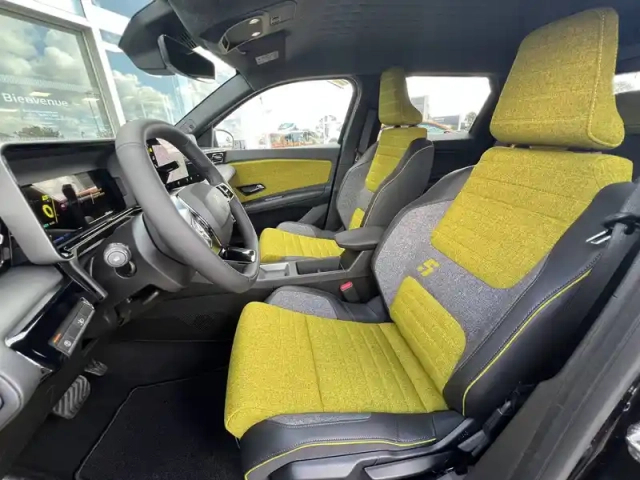 Renault 5 renault  e-tech electrique 10 ch autonomie confort — photo 16