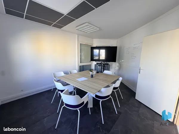 Bureaux 280 m² Coulaines