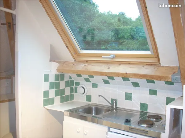 Studio au 1er étage de la maison