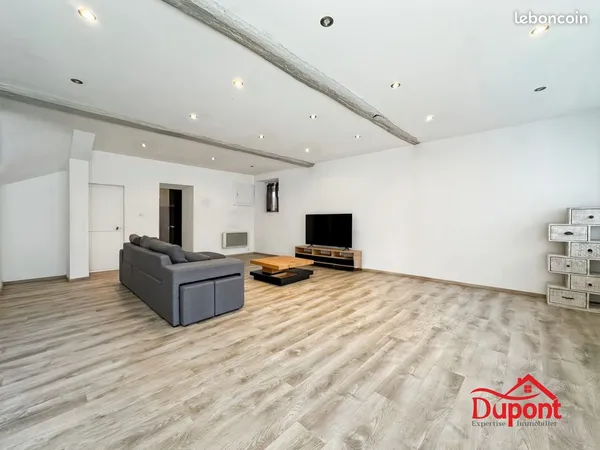 Propriété 5 pièces 137 m²
