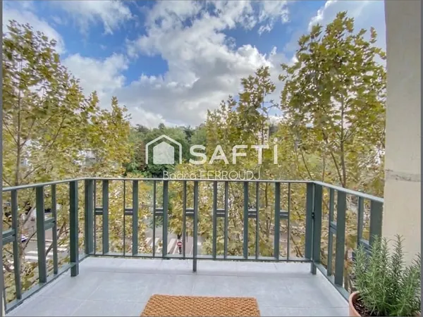 BEAU 3 PIÈCES TRAVERSANT AVEC BALCON - RARE SUR LE SECTEUR