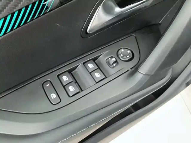 Peugeot 2008 bluehdi 130 s&amp;s eat8 — photo 61