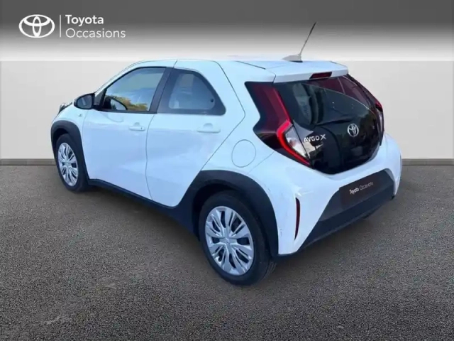 Toyota Aygo X 1.0 vvt-i 72ch dynamic — photo 2
