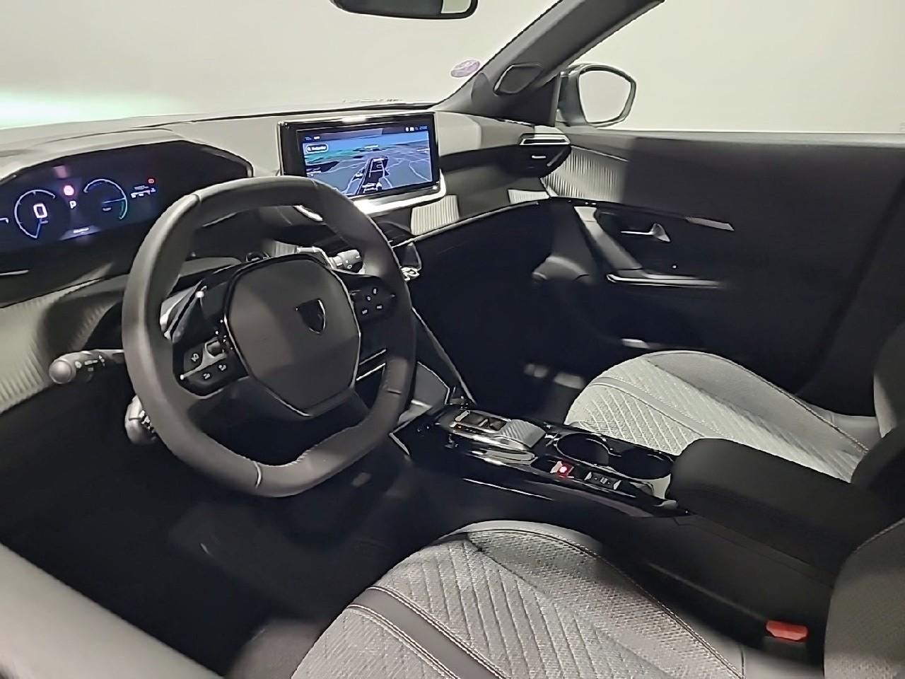 Peugeot 2008 hybrid 145 e-dcs6 allure — photo 9