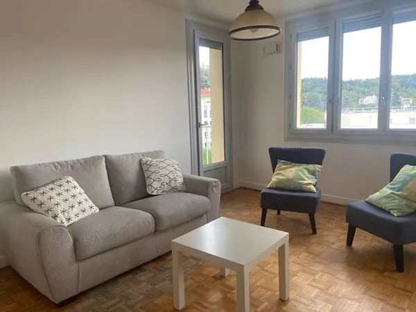 VIENNE - Appartement meublé - 4 pièce(s)