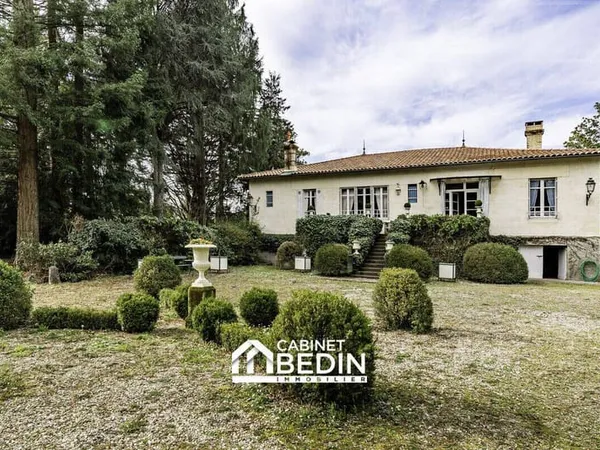 Maison 8 pièces 220 m²