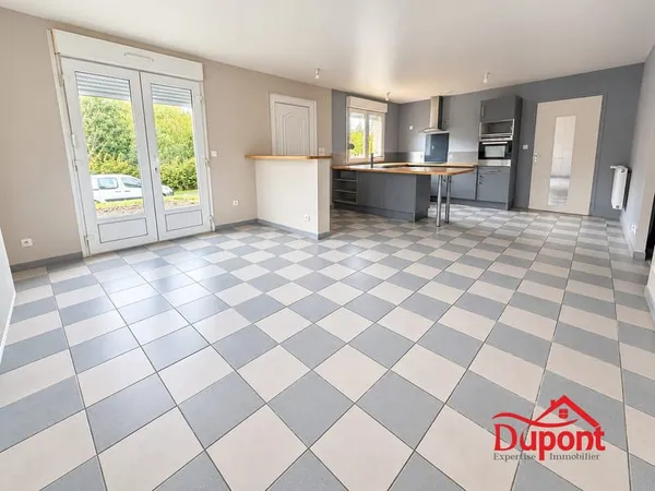 À VENDRE - MAISON DE PLAIN-PIED À ROCROI