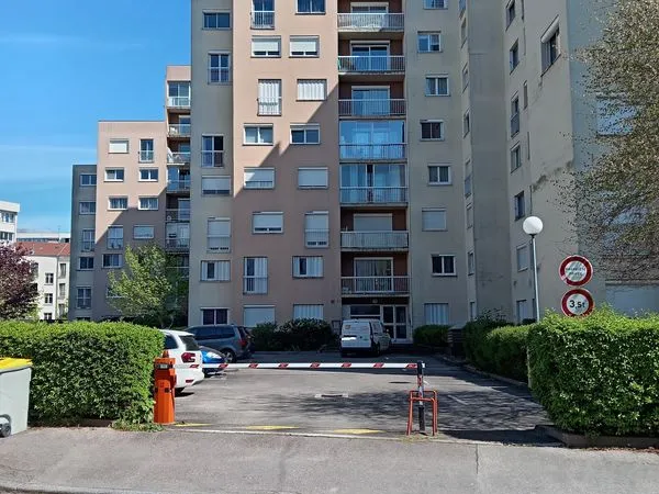 Place de parking sécurisée - Dijon Clémenceau - 5mn de la place de la République