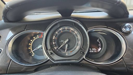 DS DS3 1.2 PureTech 130 - Sport Chic – 2016 – 120813 km – Essence – Boîte Manuelle — photo 19
