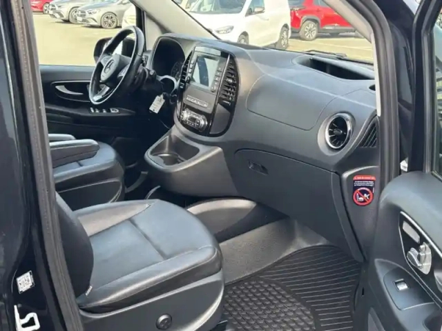 Mercedes Vito 119 cdi 4x4 mixto long select — photo 13