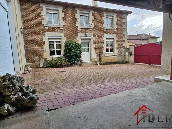 Maison Vente Troisfontaines-la-Ville 5p 129m² 121000€