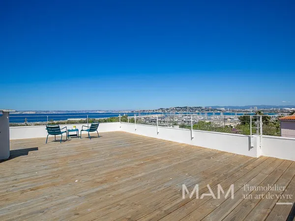 Vends maison - 140 m² - 7 pièces, 4 chambres - Marseille 13008