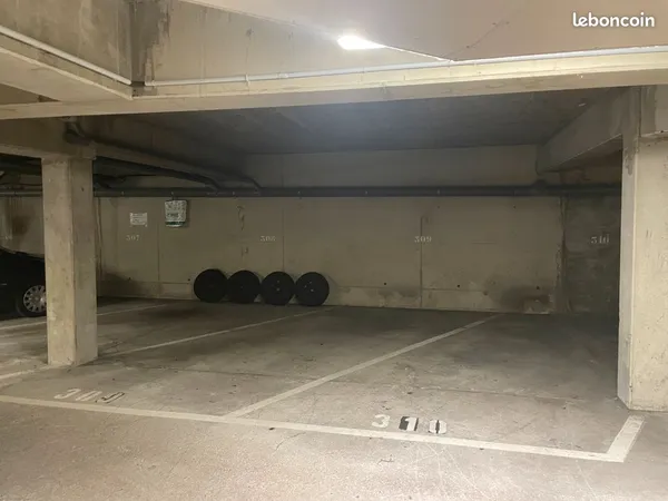 Place de parking sécurisée à METZ