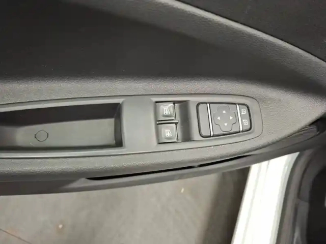 Renault Zoé zoe r110 — photo 27