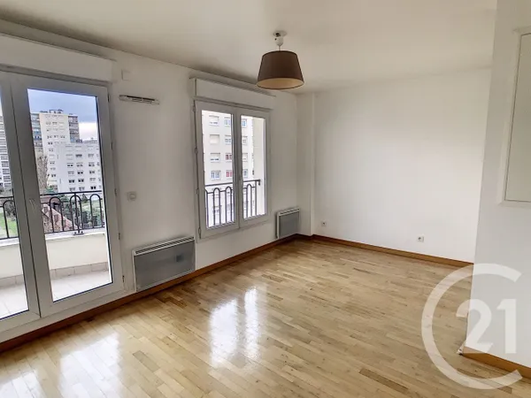 Studio 1 pièce 24 m²