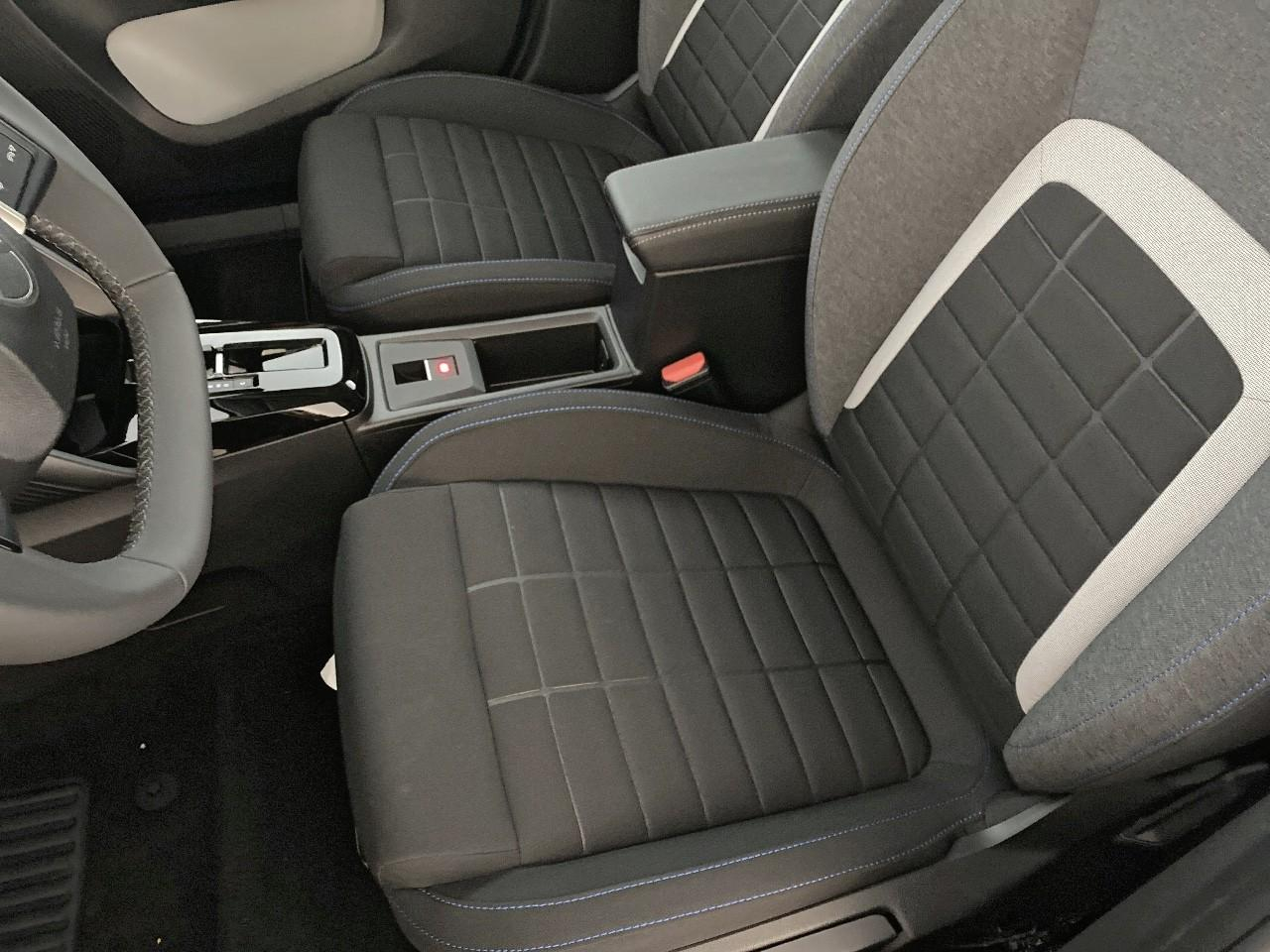 Citroën C3 e-c3 113 ch plus — photo 9