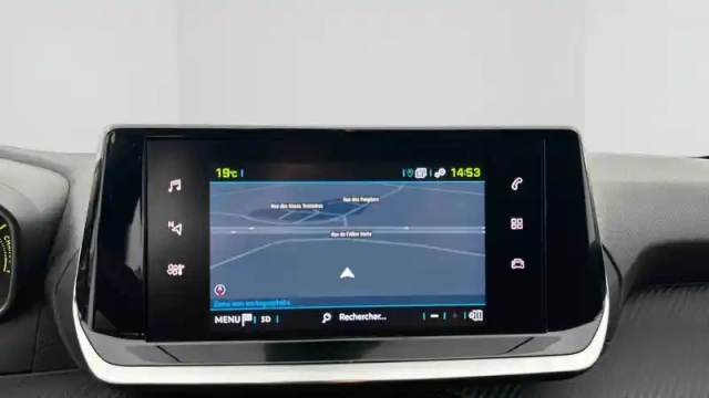 Peugeot 208 electrique 50 kwh 136ch — photo 73