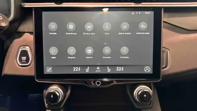 Lynk&Amp;Co 01 1.5 phev 261 ch dcth7 — photo 22
