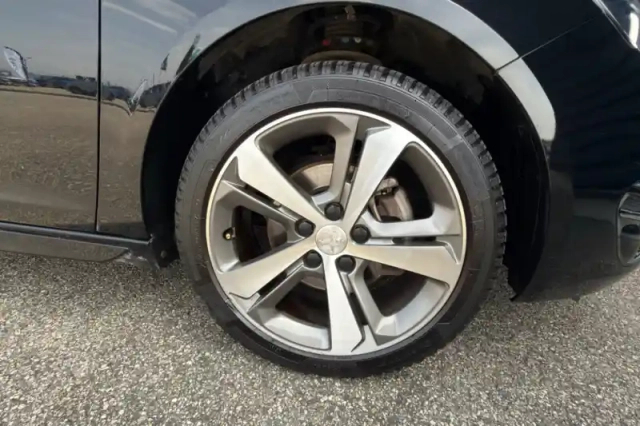 Peugeot 308 1.2 puretech 130ch s&amp;s eat6 — photo 22